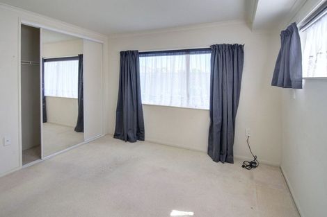 Photo of property in Holdsworth Villas, 4/2 William Donald Drive, Solway, Masterton, 5810