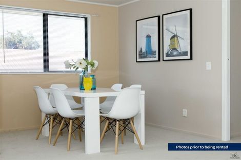 Photo of property in 34b Madigan Place, Glendene, Auckland, 0602