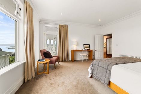 Photo of property in 8 Central Terrace, Kelburn, Wellington, 6012