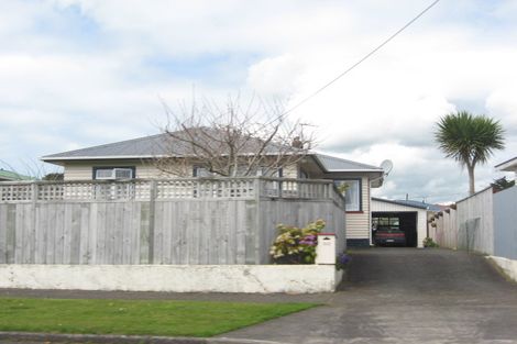 Photo of property in 313 Frankley Road, Ferndale, New Plymouth, 4310