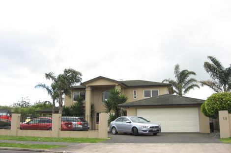 Photo of property in 19 Longford Park Drive, Takanini, 2112