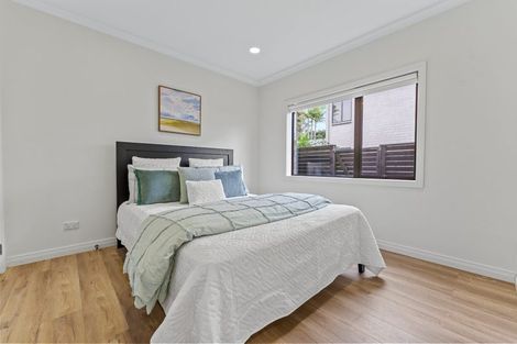 Photo of property in 791a East Coast Road, Northcross, Auckland, 0630