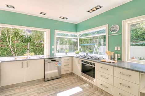 Photo of property in 2/125 Woburn Road, Woburn, Lower Hutt, 5010