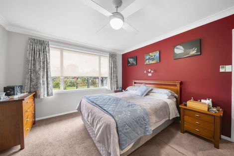 Photo of property in 240 High Street North, Carterton, 5713