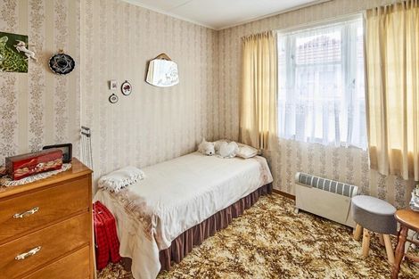 Photo of property in 1 Rosina Street, Clouston Park, Upper Hutt, 5018