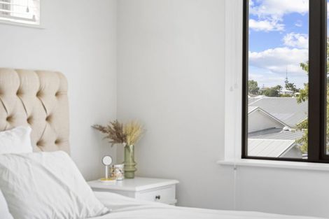 Photo of property in 210/165 Lake Road, Northcote, Auckland, 0627