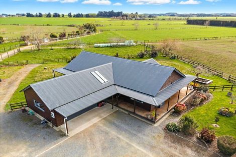 Photo of property in 70 Joblins Road, Levin, 5571
