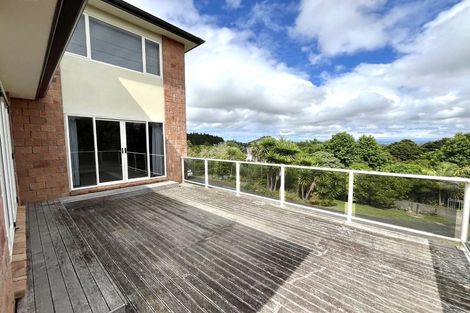 Photo of property in 10 Michael Bosher Way, Flat Bush, Auckland, 2019