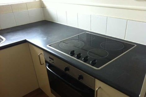 Photo of property in 2/5 Tralee Place, Hillcrest, Hamilton, 3216