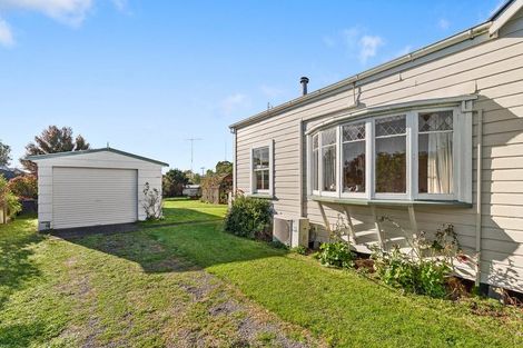 Photo of property in 27 Dublin Street, Martinborough, 5711