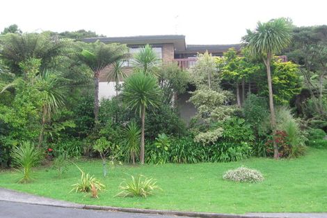 Photo of property in 27 Shetland Street, Glen Eden, Auckland, 0602