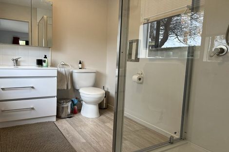 Photo of property in 21 Thornwood Place, Redwood, Christchurch, 8051