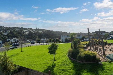Photo of property in 59 Tamahere Drive, Glenfield, Auckland, 0629