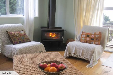 Photo of property in 95 Cornwallis Road, Cornwallis, Auckland, 0604