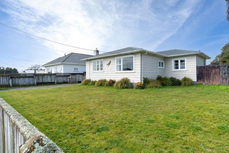 Photo of property in 17 Reeve Street, Levin, 5510