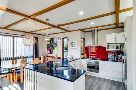 Photo of property in 24 Harpham Street, Taradale, Napier, 4112