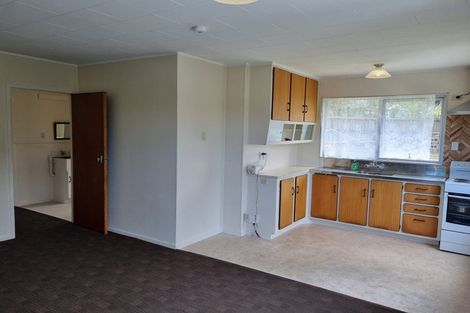 Photo of property in 3/58 View Road, Henderson, Auckland, 0612