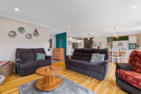 Photo of property in 22 Colombo Road, Waiuku, 2123