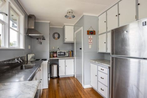 Photo of property in 5 Camden Street, Vogeltown, New Plymouth, 4310