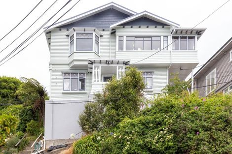 Photo of property in 14 Sugarloaf Road, Brooklyn, Wellington, 6021