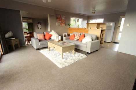 Photo of property in 12 Yorke Road, Haruru, 0204