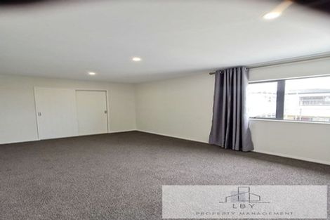 Photo of property in 98 Cardiff Road, Pakuranga, Auckland, 2010