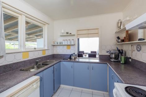 Photo of property in 24 Madison Place, Forrest Hill, Auckland, 0620