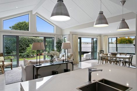 Photo of property in 739 Acacia Bay Road, Acacia Bay, Taupo, 3330