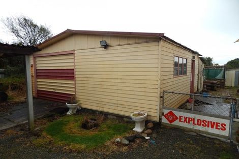 Photo of property in 1 Curtis Street, Hector, 7822