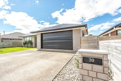 Photo of property in 39 Sussex Road, Springvale, Whanganui, 4501