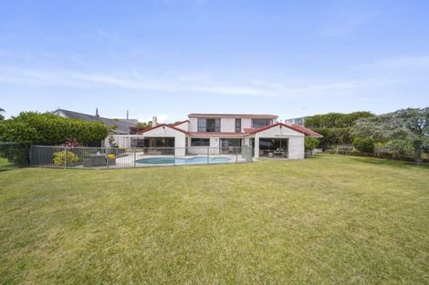 Photo of property in 33 William Bryan Drive, Half Moon Bay, Auckland, 2012