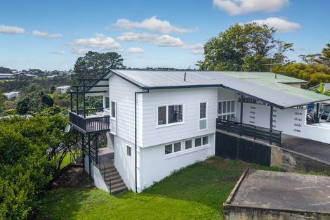 Photo of property in 14 Lysander Crescent, Beach Haven, Auckland, 0626