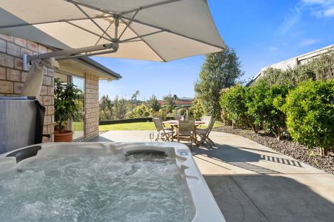 Photo of property in 48 Woodleigh Place, Ohauiti, Tauranga, 3112