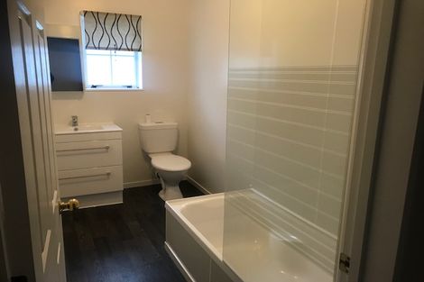 Photo of property in 155 Summerhill Drive, Fitzherbert, Palmerston North, 4410