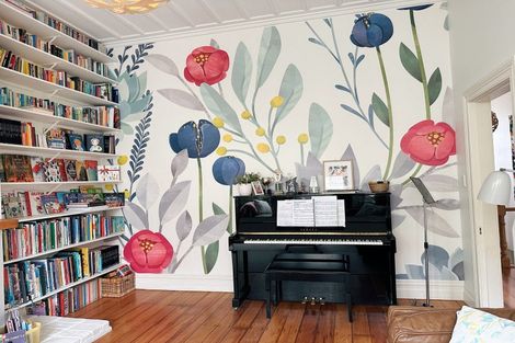 Photo of property in 9 May Avenue, Hospital Hill, Napier, 4110