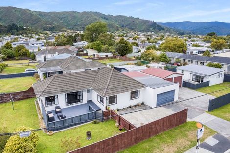 Photo of property in 188 Wellington Road, Wainuiomata, Lower Hutt, 5014