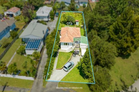 Photo of property in 70 Savoy Road, Glen Eden, Auckland, 0602