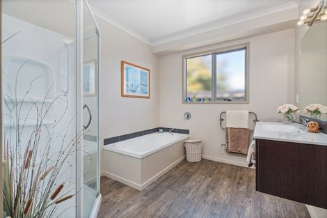 Photo of property in 20b Cholmondeley Crescent, Whitianga, 3510