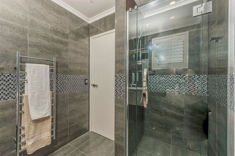 Photo of property in 4 Mayfly Lane, Hobsonville, Auckland, 0616