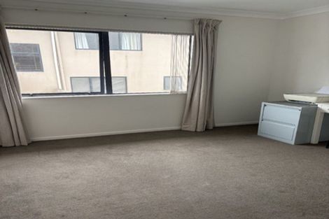 Photo of property in 65 Rising Parade, Fairview Heights, Auckland, 0632