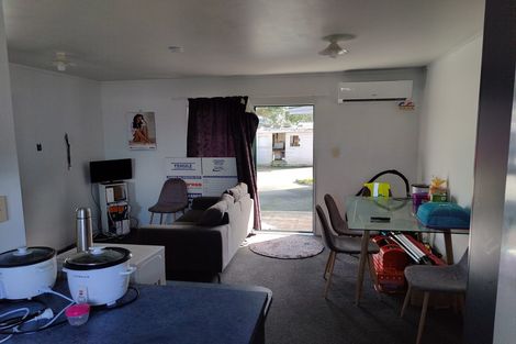 Photo of property in 43 Secretariat Place, Randwick Park, Auckland, 2105