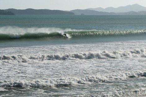 Photo of property in 129 Long Beach Road, Russell, 0202