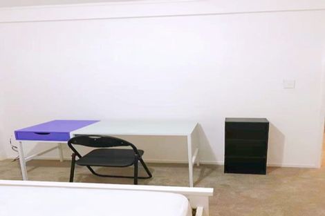 Photo of property in 76 Waimumu Road, Massey, Auckland, 0614