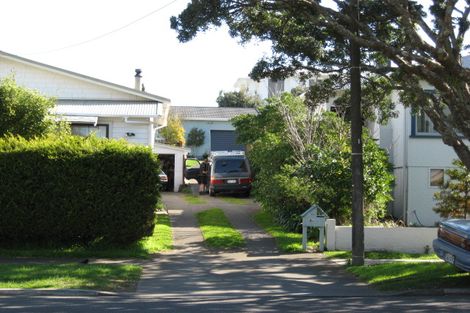 Photo of property in 8a Richmond Street, Fitzroy, New Plymouth, 4312