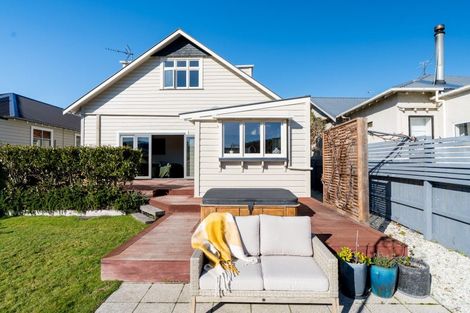 Photo of property in 180 Victoria Road, Saint Clair, Dunedin, 9012