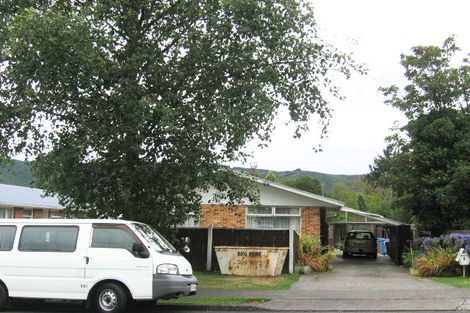 Photo of property in 5 Norana Road, Maoribank, Upper Hutt, 5018