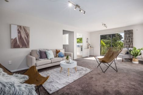 Photo of property in 14 Grays Road, Plimmerton, Porirua, 5026