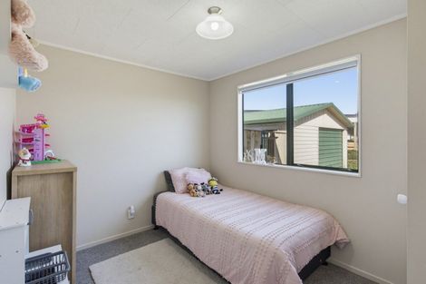 Photo of property in 16b Karaka Street, Otaki Beach, Otaki, 5512