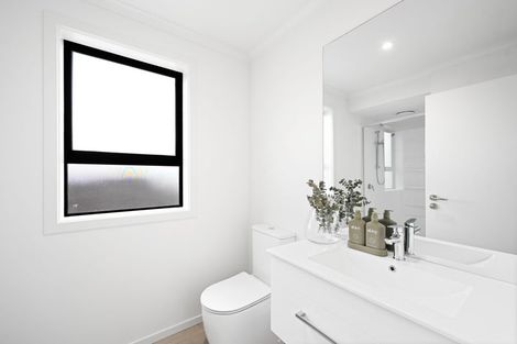 Photo of property in 1/12 Ruakiwi Road, Hamilton Lake, Hamilton, 3204