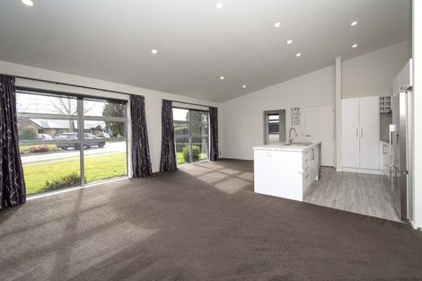 Photo of property in 18 Champagne Avenue, Yaldhurst, Christchurch, 8042